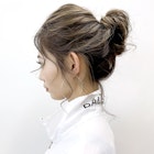 ストリートシニヨンガール_ウェーブパーマフォギーベージュ_7396