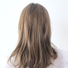 センタータイトアレンジ_耳かけフォギーベージュ_7689