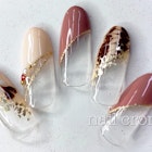 ピーコック斜めフレンチネイル