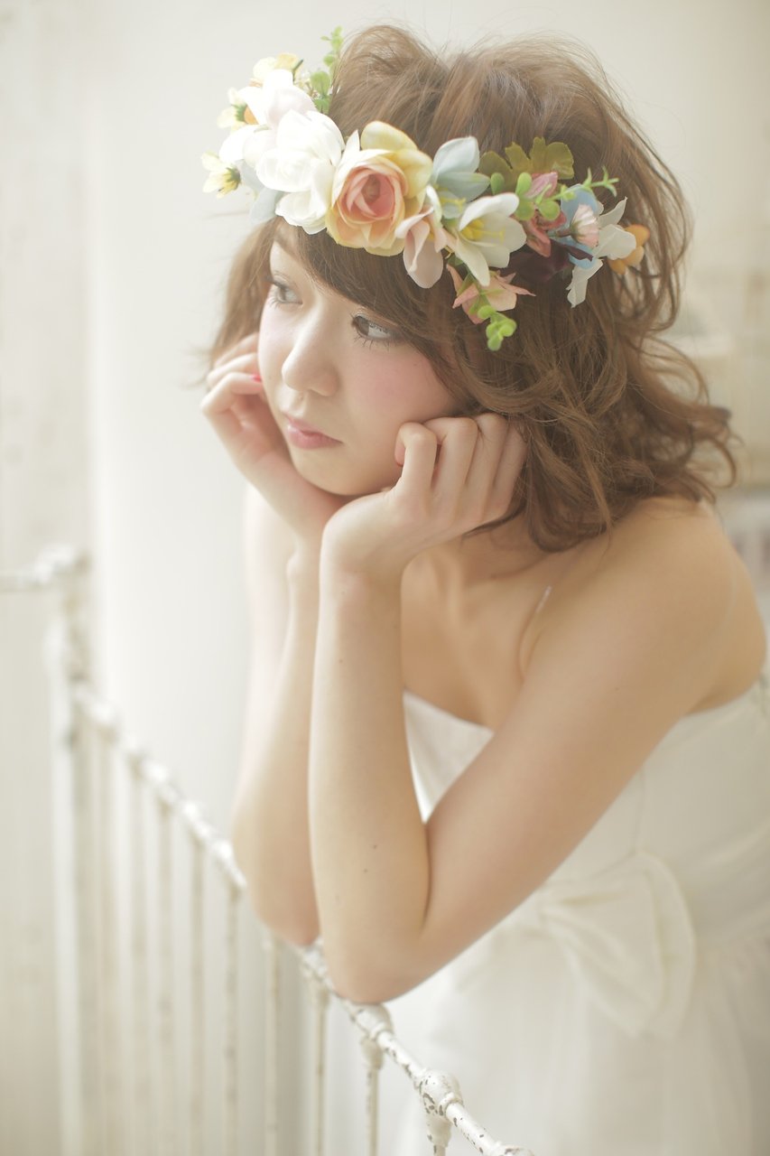 ボブ ショートの花冠スタイルかわい過ぎる 短めヘアスタイルのウェディング特集 ホットペッパービューティーマガジン ボブ ショートの花冠スタイルかわい過ぎる 短めヘアスタイルのウェディング特集 ホットペッパービューティーマガジン