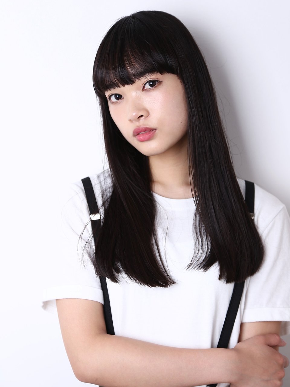 黒髪で完成 大人コーデを叶えちゃう かわいくてクールなスタイリング ホットペッパービューティーマガジン