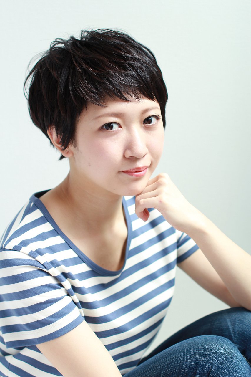 可愛い 上品まで アシメのショートヘアでいろんな雰囲気を楽しむのが今旬 ホットペッパービューティーマガジン 可愛い 上品まで アシメのショートヘアでいろんな雰囲気を楽しむのが今旬 ホットペッパービューティーマガジン