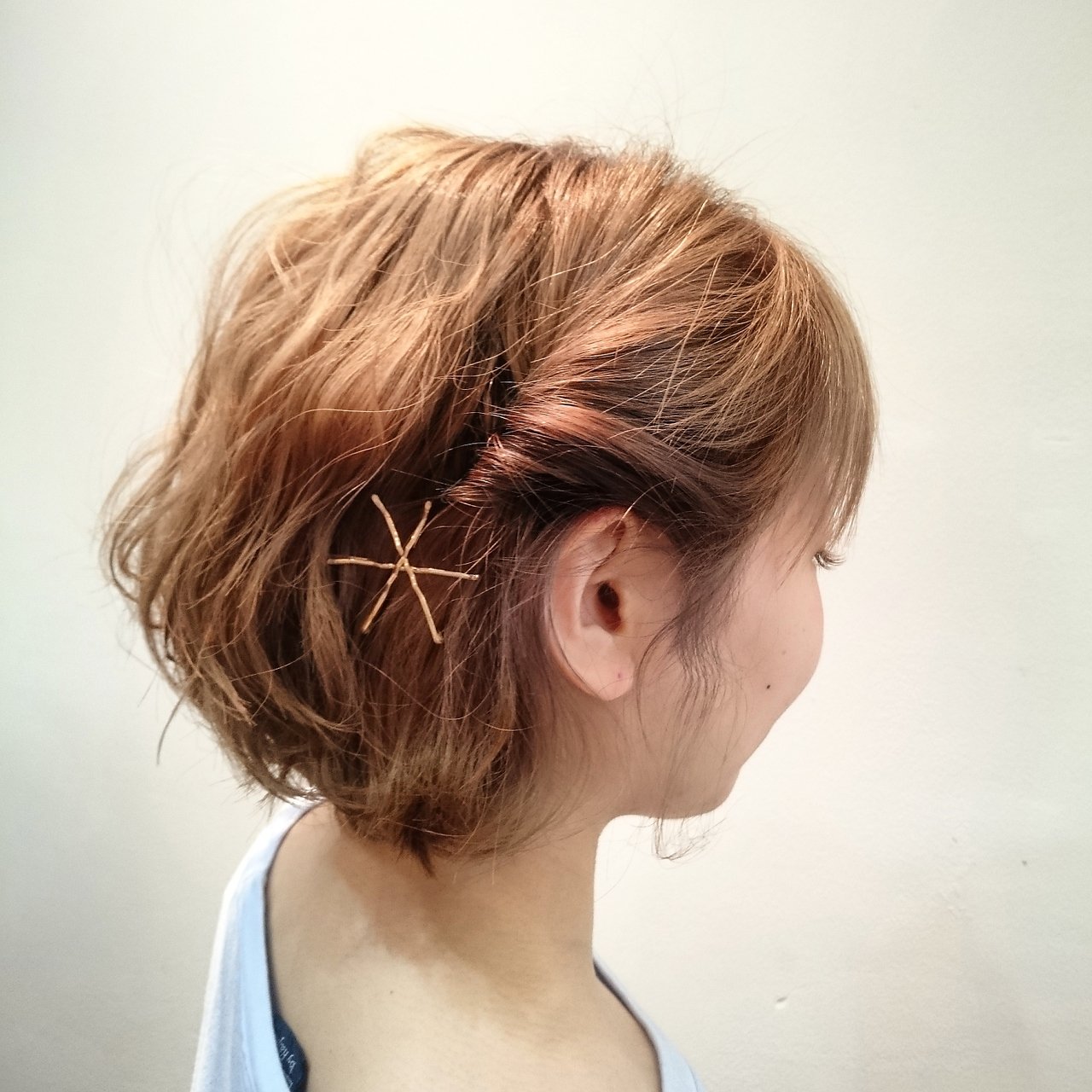 ショートヘアだって 卒業式には華やかな髪型で挑みたい おすすめアレンジ16選 ホットペッパービューティーマガジン