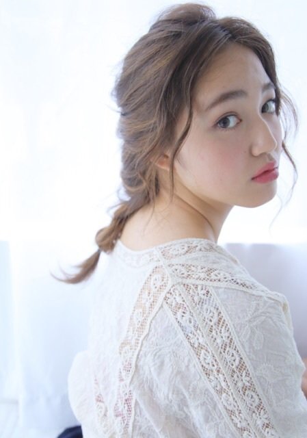 オールバックで大人顔に変身 上品な デコ出し ヘアスタイルで見違えるほどイイ女に ホットペッパービューティーマガジン オールバックで大人顔に変身 上品な デコ出し ヘアスタイルで見違えるほどイイ女に ホットペッパービューティーマガジン