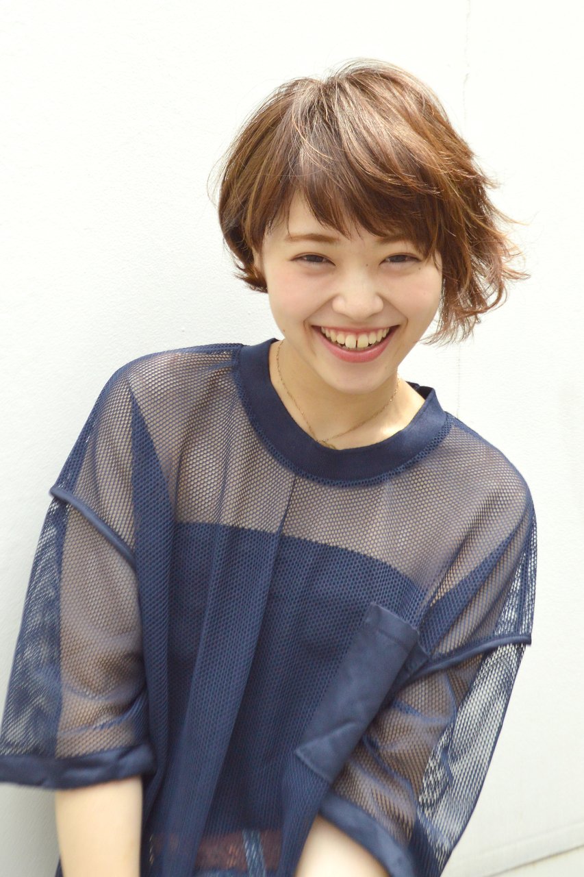 クールも甘めもどっちも欲しい 前髪アシンメトリーで気分を変えよう ホットペッパービューティーマガジン