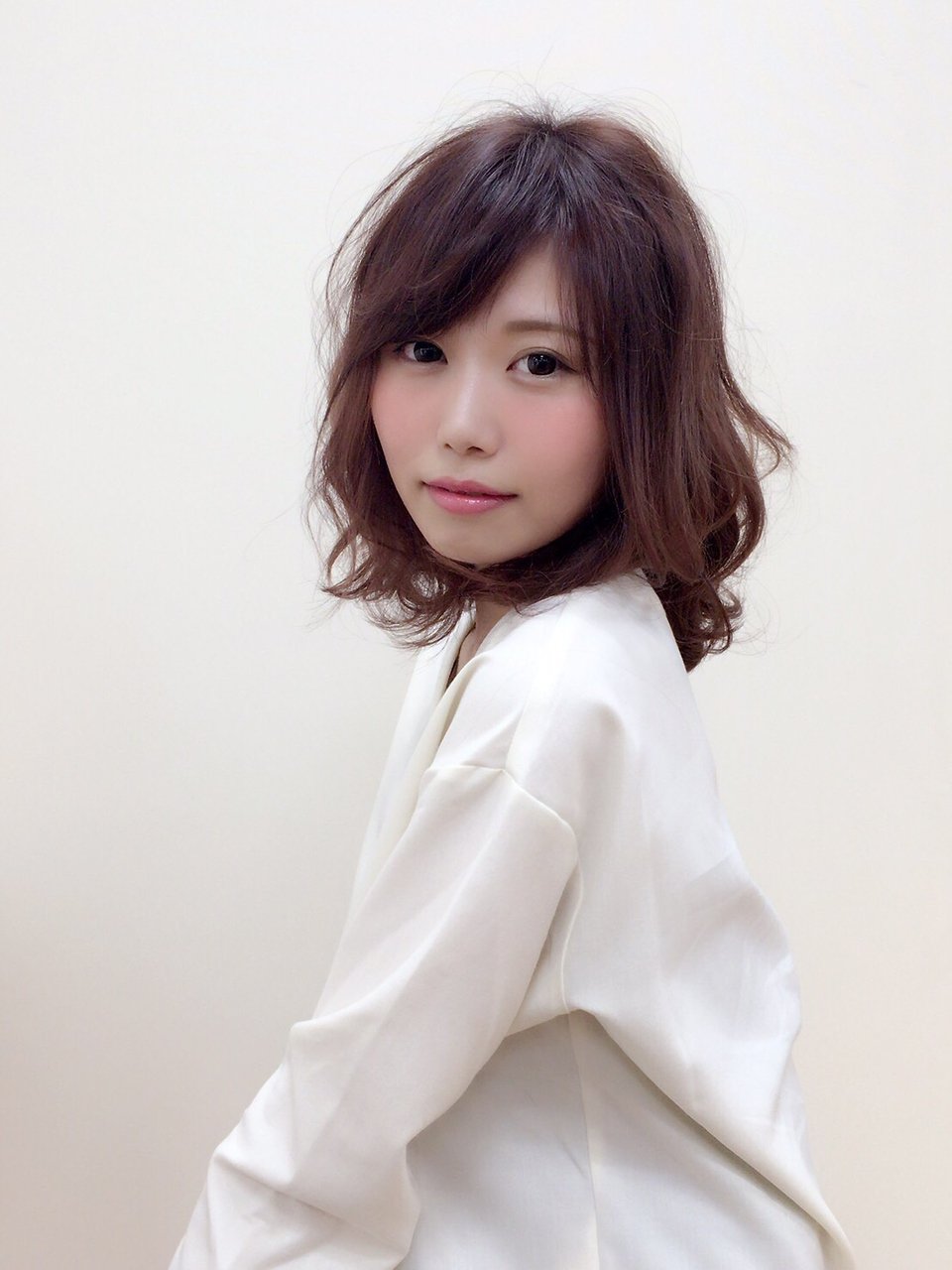 忙しいママにおすすめのヘアスタイル特集 産後や子育て中も おしゃれな髪型でテンションをアップ ホットペッパービューティーマガジン 忙しいママにおすすめのヘアスタイル特集 産後や子育て中も おしゃれな髪型でテンションをアップ ホットペッパービューティーマガジン