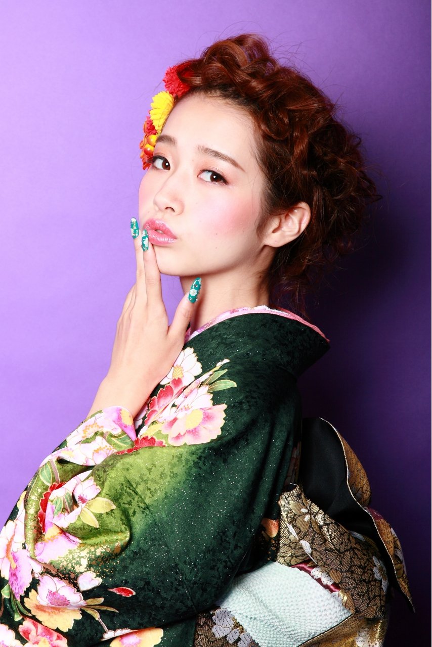 18 春 着物には どんなヘアアレンジがおすすめ 特別な日に相応しい上品なヘアスタイル集 ホットペッパービューティーマガジン