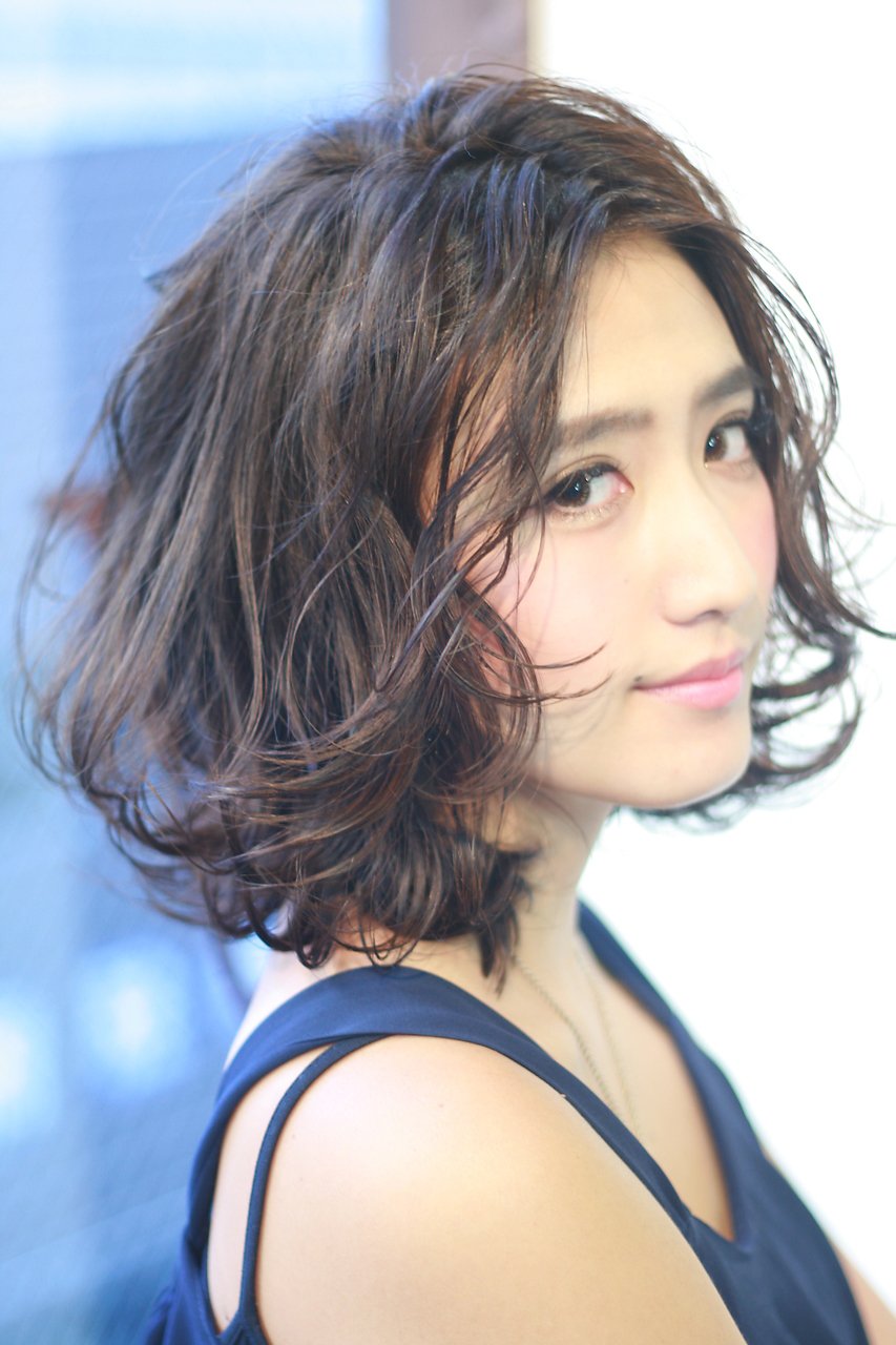 ミディアムヘアの無造作パーマが可愛い 真似したいヘアスタイル集 ホットペッパービューティーマガジン ミディアムヘアの無造作パーマが可愛い 真似したいヘアスタイル集 ホットペッパービューティーマガジン