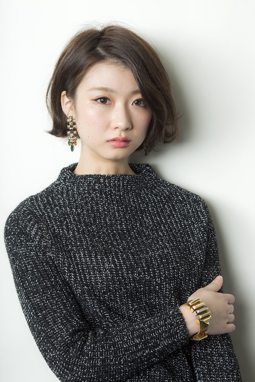 女子力抜群 色っぽさ割増しのワンレングスヘアで視線をクギ付けにしよう ホットペッパービューティーマガジン