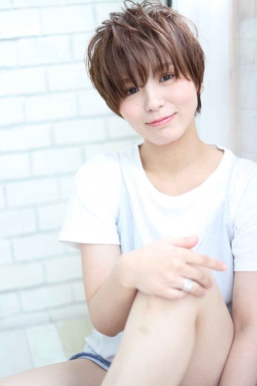 こなれヘアになる方法 オシャレなヘアスタイルのポイントは 毛先の束感にあった ホットペッパービューティーマガジン