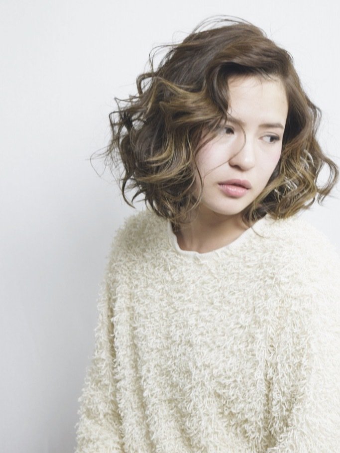 かっこいいミディアムヘアでクールに決めよう オシャレなヘアスタイル16選 ホットペッパービューティーマガジン