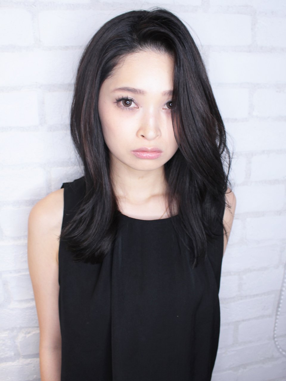 黒髪だからこそ艶やかで上品に仕上がる 黒髪に似合うおすすめヘアスタイル ホットペッパービューティーマガジン