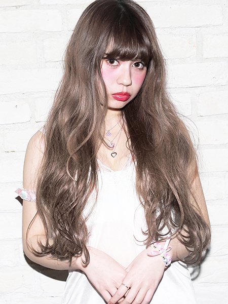 ロングへアの方必見 髪の長さを変えずにイメチェンする方法を伝授 ホットペッパービューティーマガジン ロングへアの方必見 髪の長さを変えずにイメチェンする方法を伝授 ホットペッパービューティーマガジン