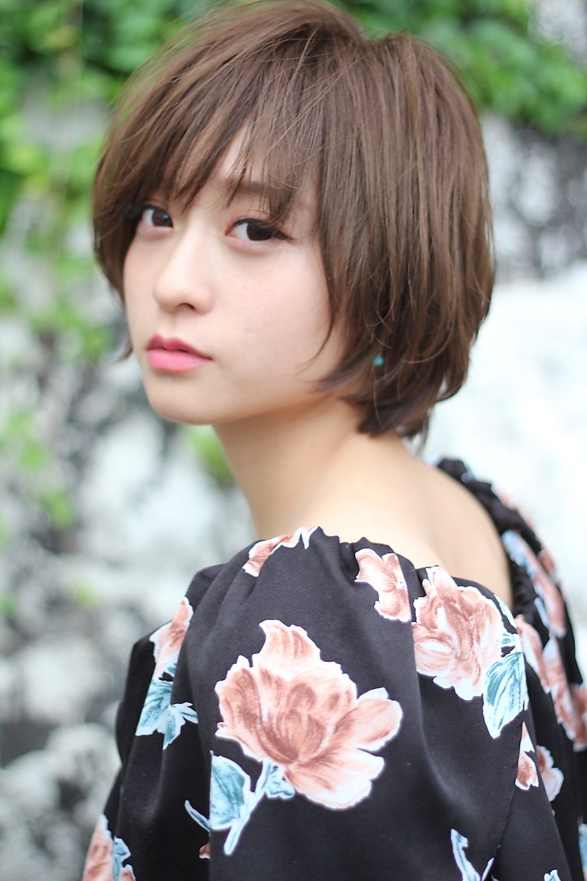 キレイなお姉さんになるには 美人シルエットはショートヘアで手に入る ホットペッパービューティーマガジン キレイなお姉さんになるには 美人シルエットはショートヘアで手に入る ホットペッパービューティーマガジン