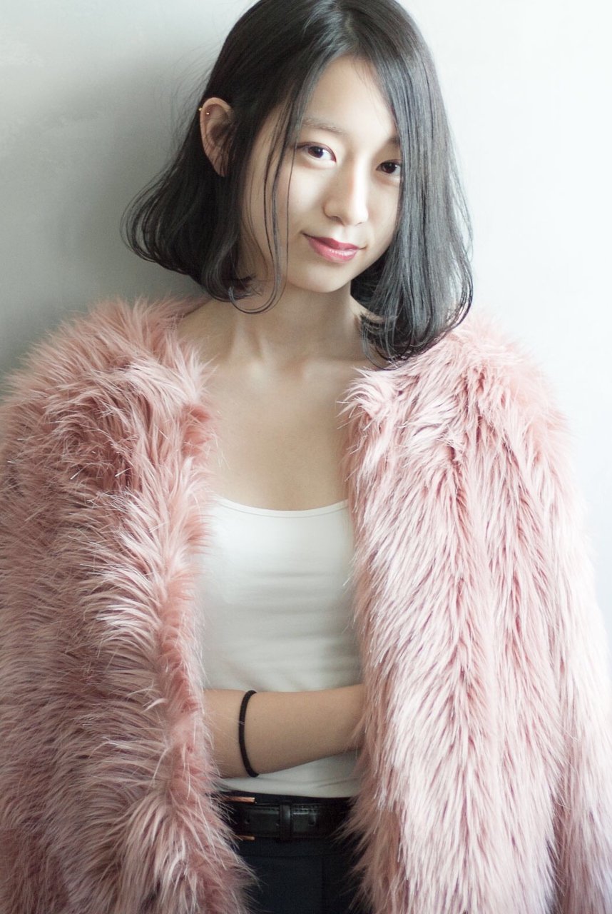 黒髪ボブで魅せる大人の色気