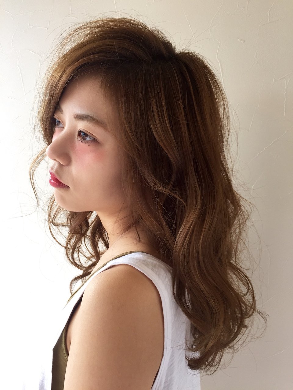 絶壁 さんのヘアスタイルのお悩み解決 後頭部は 丸みシルエット でふんわりカバーしよう ホットペッパービューティーマガジン 絶壁 さんのヘアスタイルのお悩み解決 後頭部は 丸みシルエット でふんわりカバーしよう ホットペッパービューティーマガジン