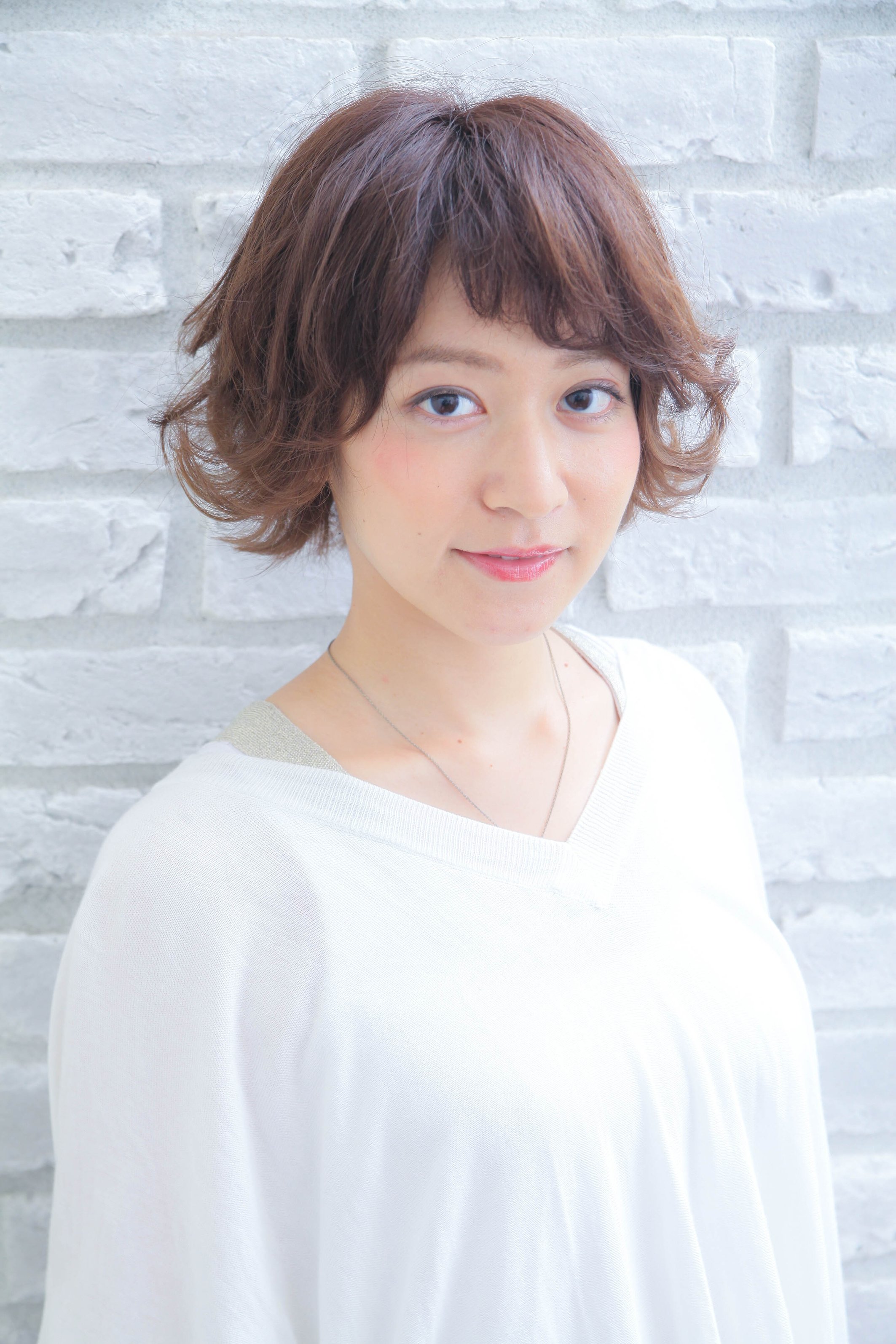 　　　　「ラフショートボブ」　　　　　　　　　西影　和也