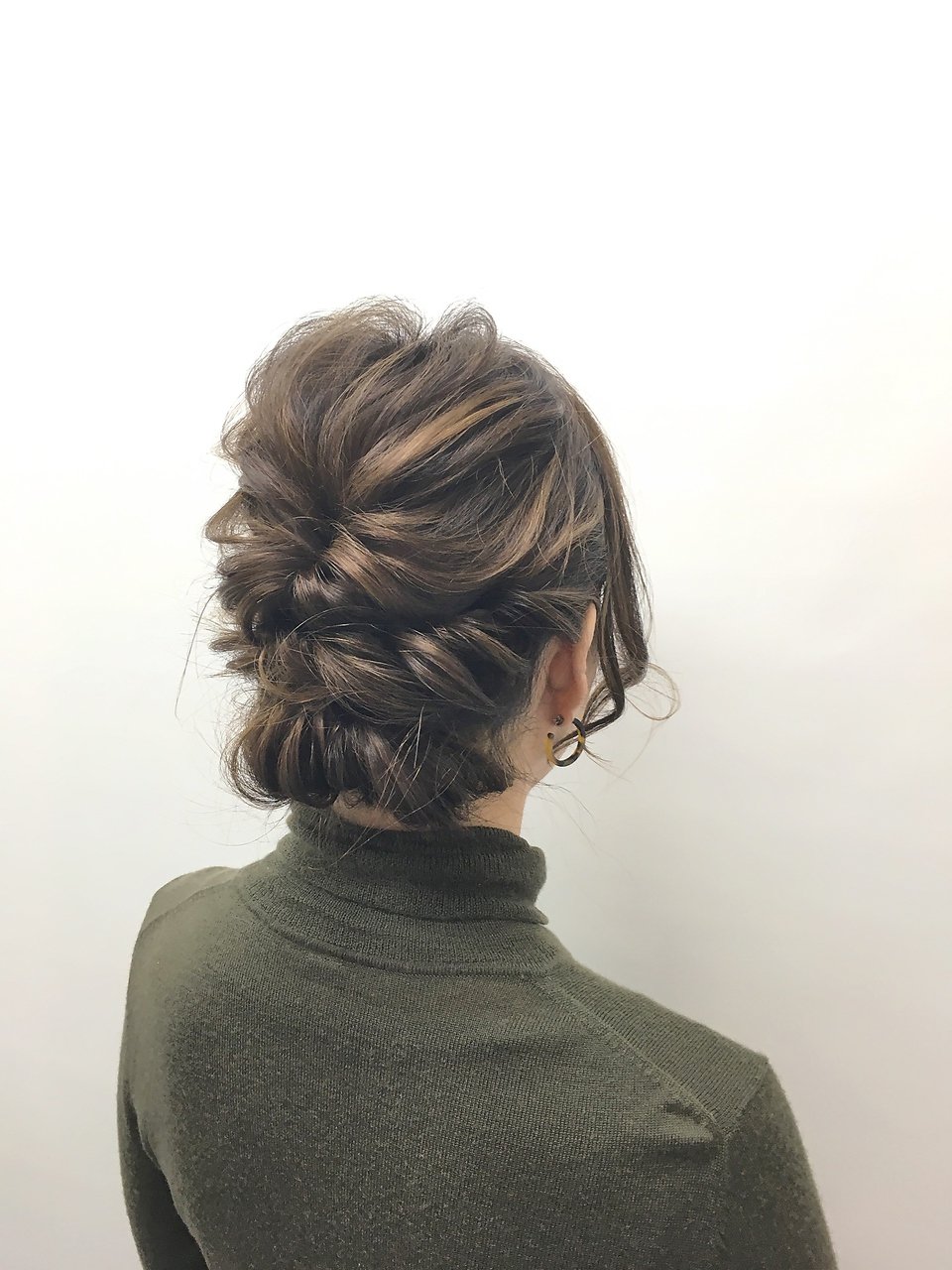 ビジネススタイルに合わせたい スーツに似合うヘアアレンジ特集 ホットペッパービューティーマガジン ビジネススタイルに合わせたい スーツに似合うヘアアレンジ特集 ホットペッパービューティーマガジン
