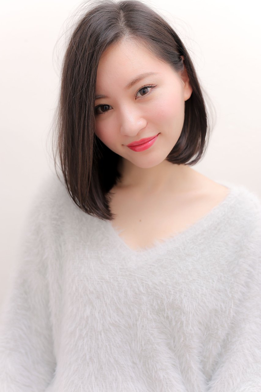 大人抜け感のあるクラシカルモードフェミニン×ショートボブ