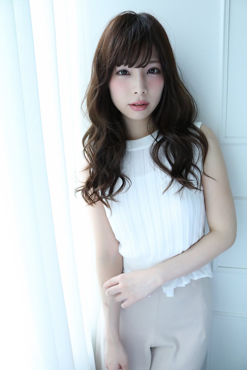 面長とワンレンは相性がいい 気になる顔型をカバーする方法を教えます ホットペッパービューティーマガジン