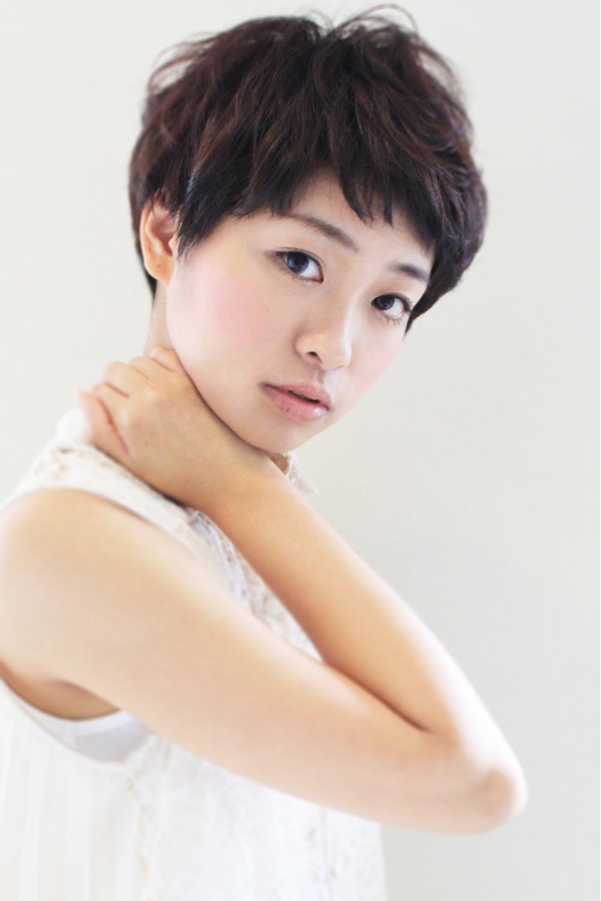 就活生におすすめのショートへア スーツがビシっと決まるへアスタイルまとめ ホットペッパービューティーマガジン