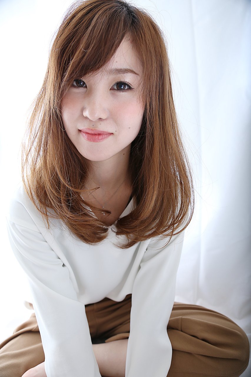 【PLAZA　HAIR】チャーミングセミロング