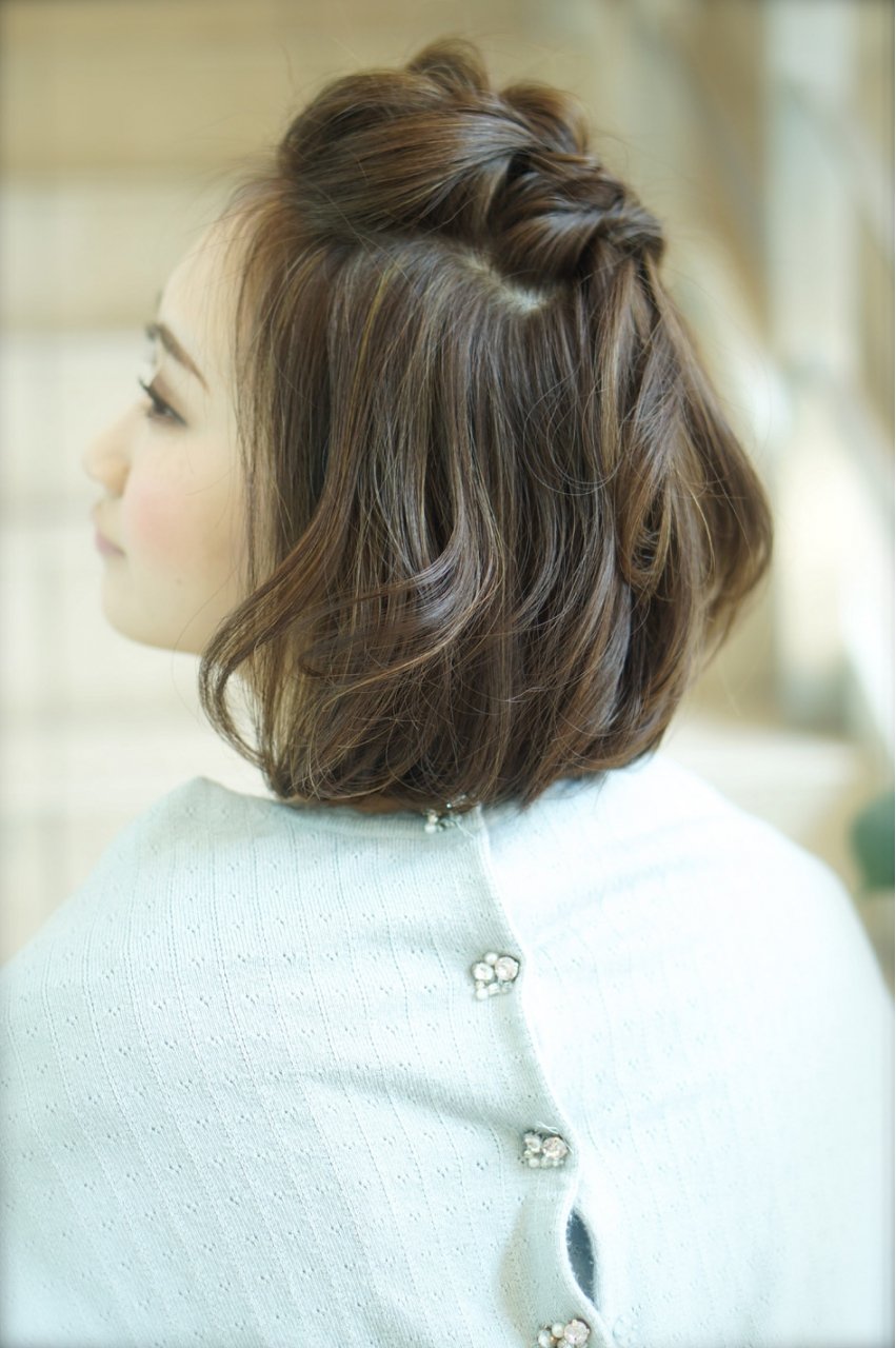 編み込み前髪ポンパ のフレンチガーリースタイル