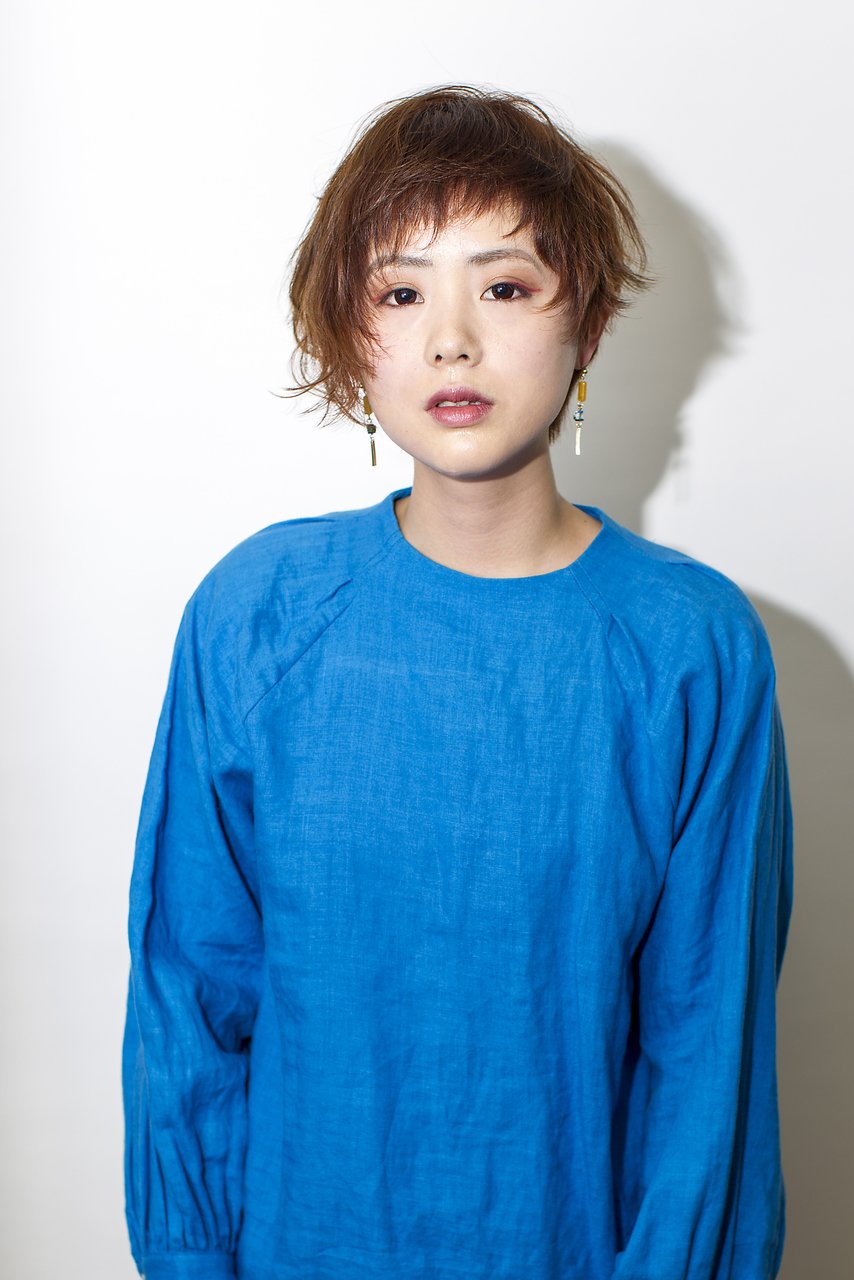 アシンメトリーデザインショート