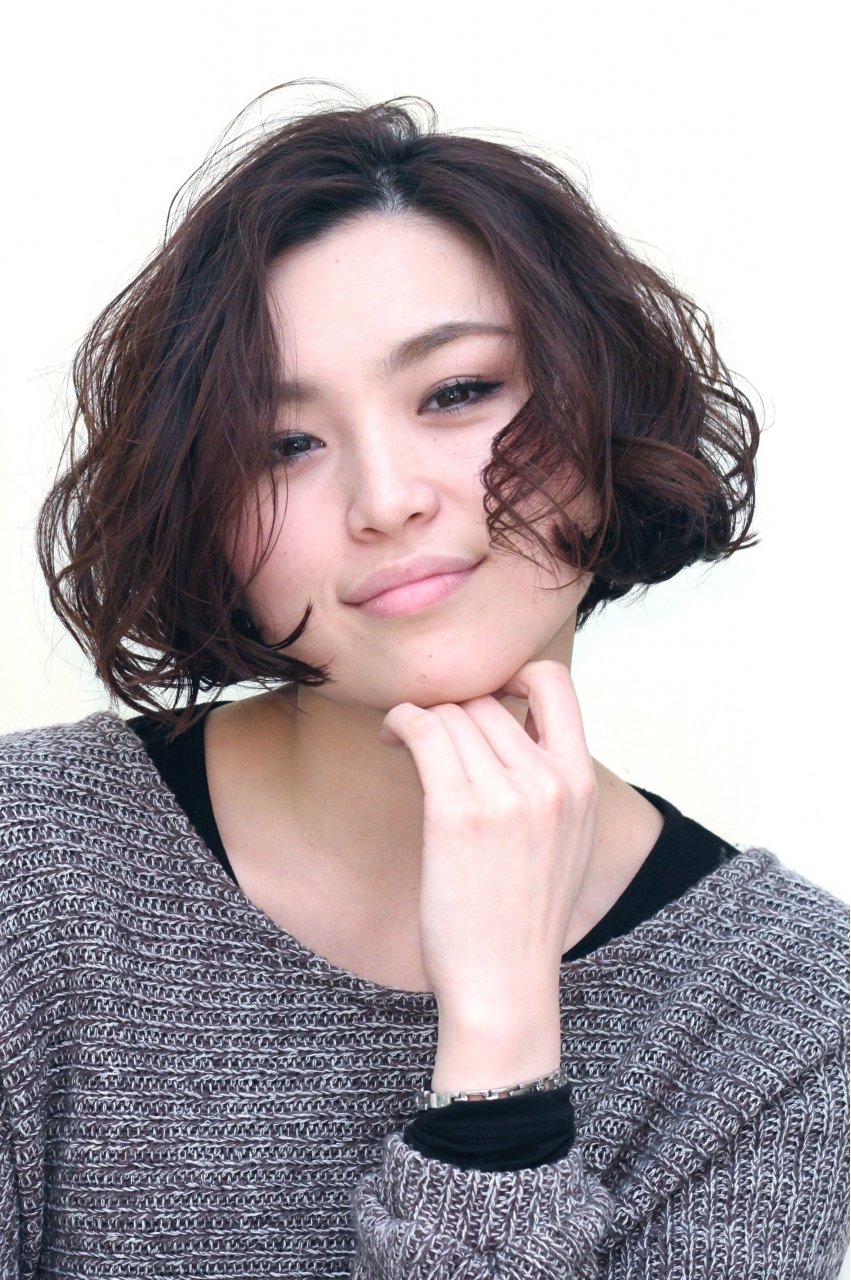 黒髪アンニュイボブ