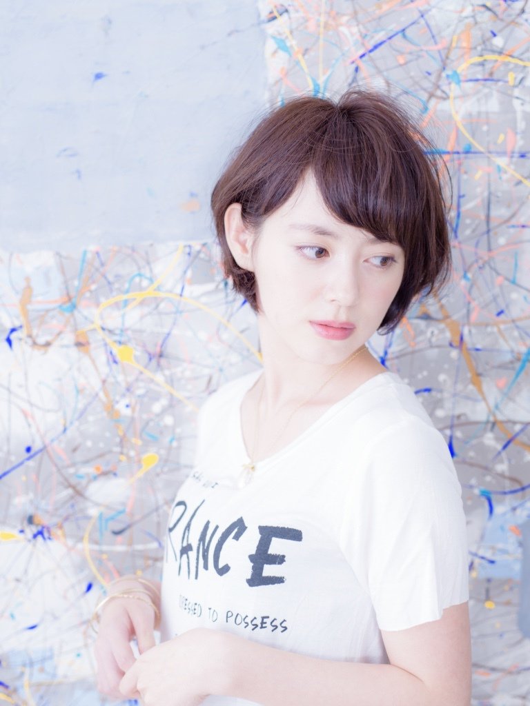 トレンド感たっぷりのブルー系ヘアカラーで 上品 セクシーを同時に叶えよう ホットペッパービューティーマガジン