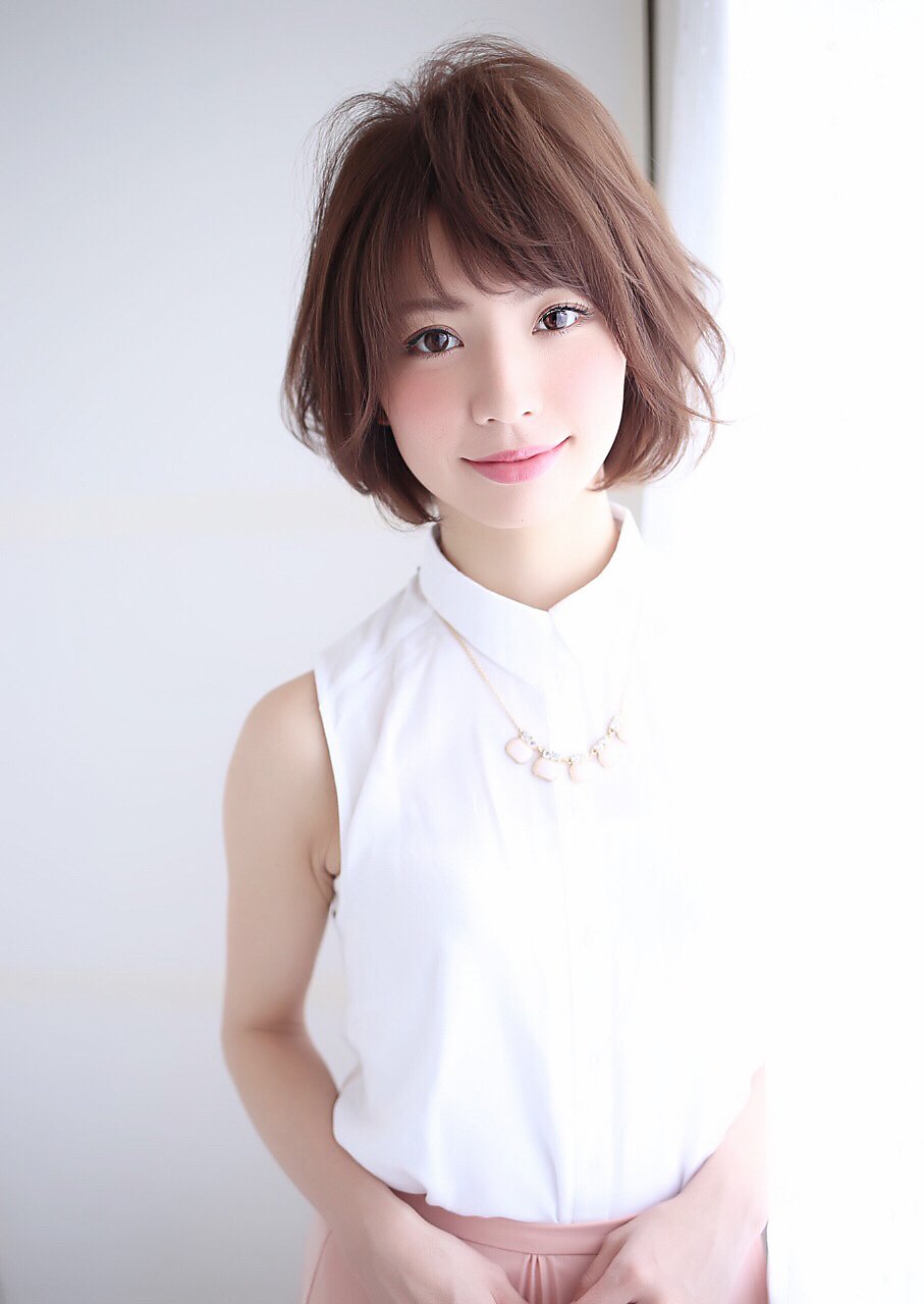 清楚な巻き髪スタイルは上品さと清潔感がポイント ショートからロングまで愛されヘアカタログ ホットペッパービューティーマガジン 清楚な巻き髪スタイルは上品さと清潔感がポイント ショートからロングまで愛されヘアカタログ ホットペッパービューティーマガジン