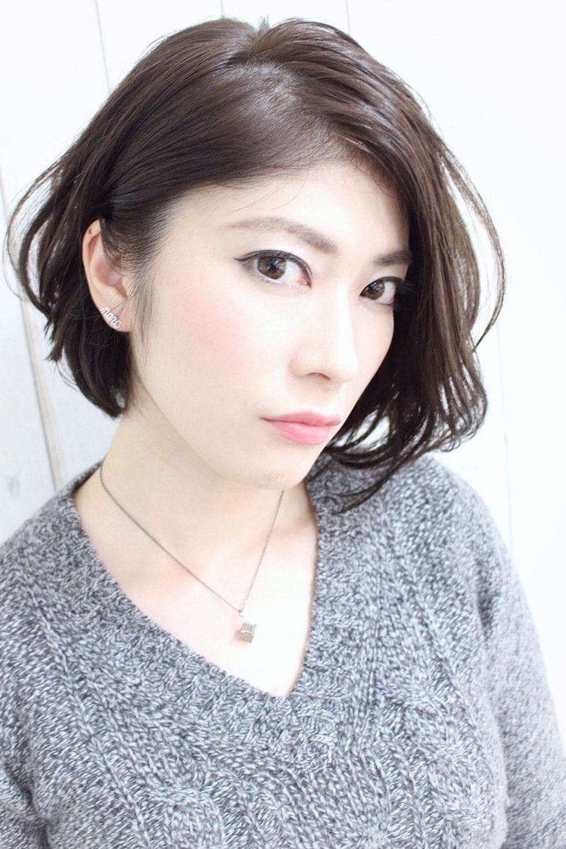 dee グレージュ×かきあげボブ