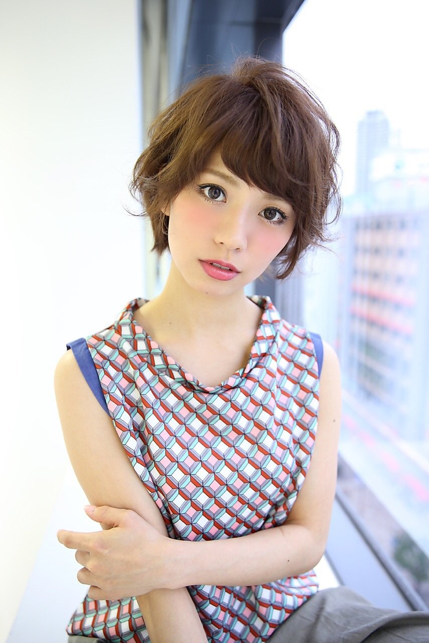 短めor長め あなたはどっち派 斜め前髪 でつくる大人かわいい小顔へア ホットペッパービューティーマガジン 短めor長め あなたはどっち派 斜め前髪 でつくる大人かわいい小顔へア ホットペッパービューティーマガジン