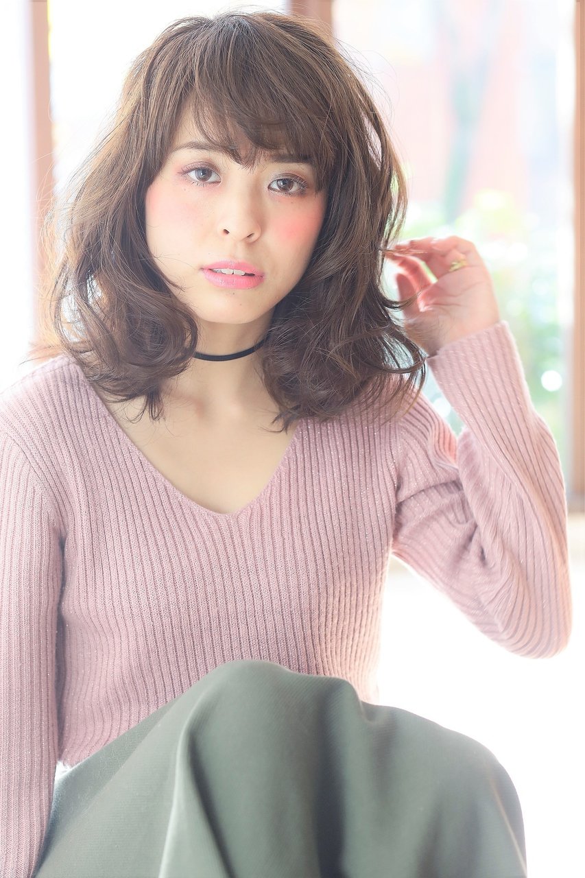 ひし形ミディアム　フリンジバング＃スポンテニアス