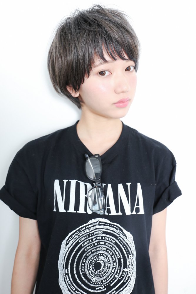 【ＮＹＮＹ】ブルージュミルクティーカラー×マニッシュショート