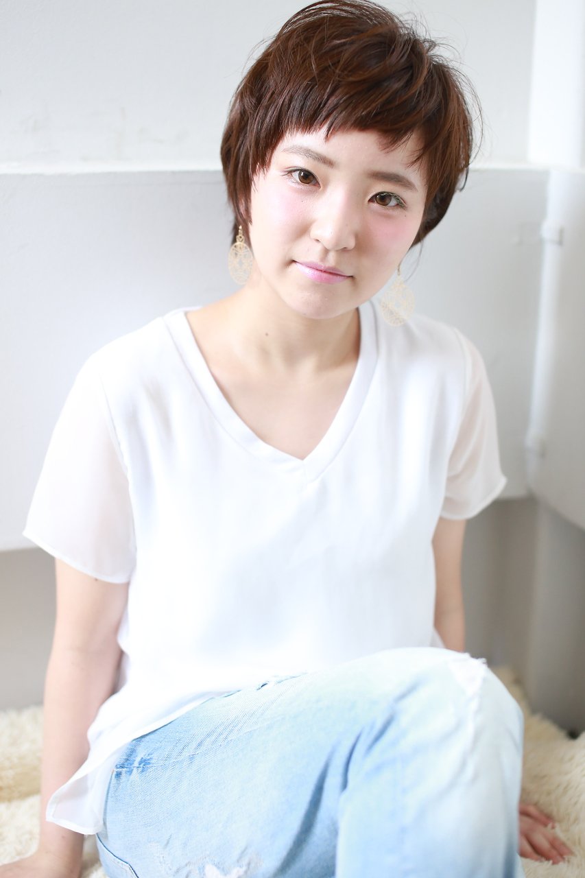 個性が光る 思い切ってアシメのショートバングにイメチェンしてみない ホットペッパービューティーマガジン 個性が光る 思い切ってアシメのショートバングにイメチェンしてみない ホットペッパービューティーマガジン