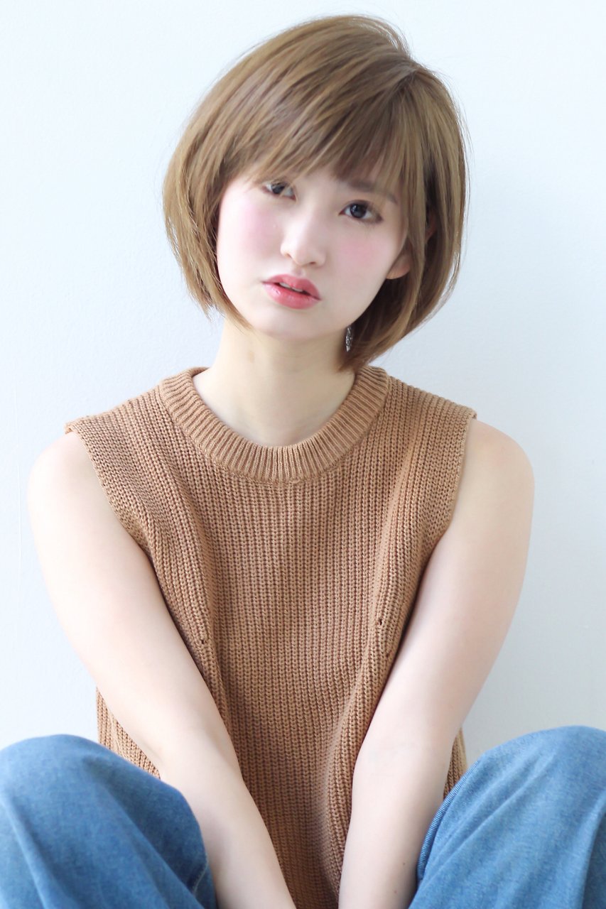 スポンテニアス クラシカル グレージュ ボブ