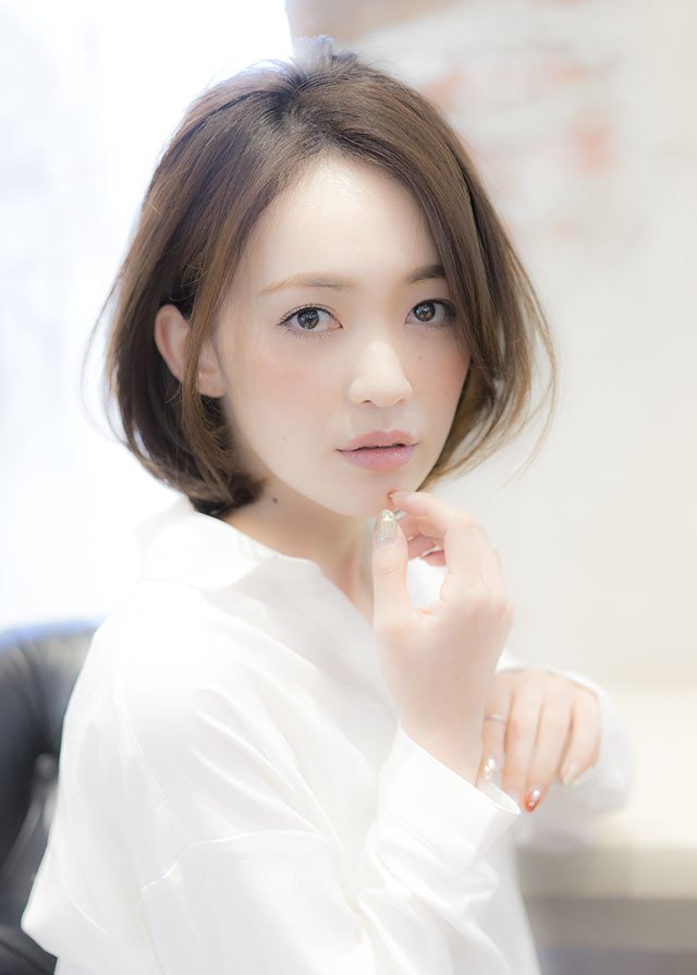 ショートの大人女性は「アフロート　ルヴア保坂誠一」にお任せ！