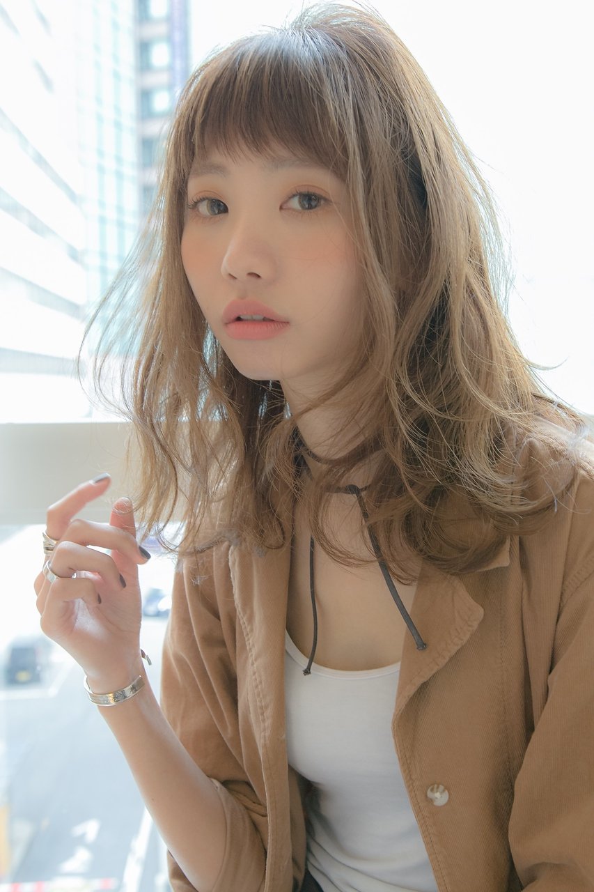 【店長】春のふわ揺れセミロング