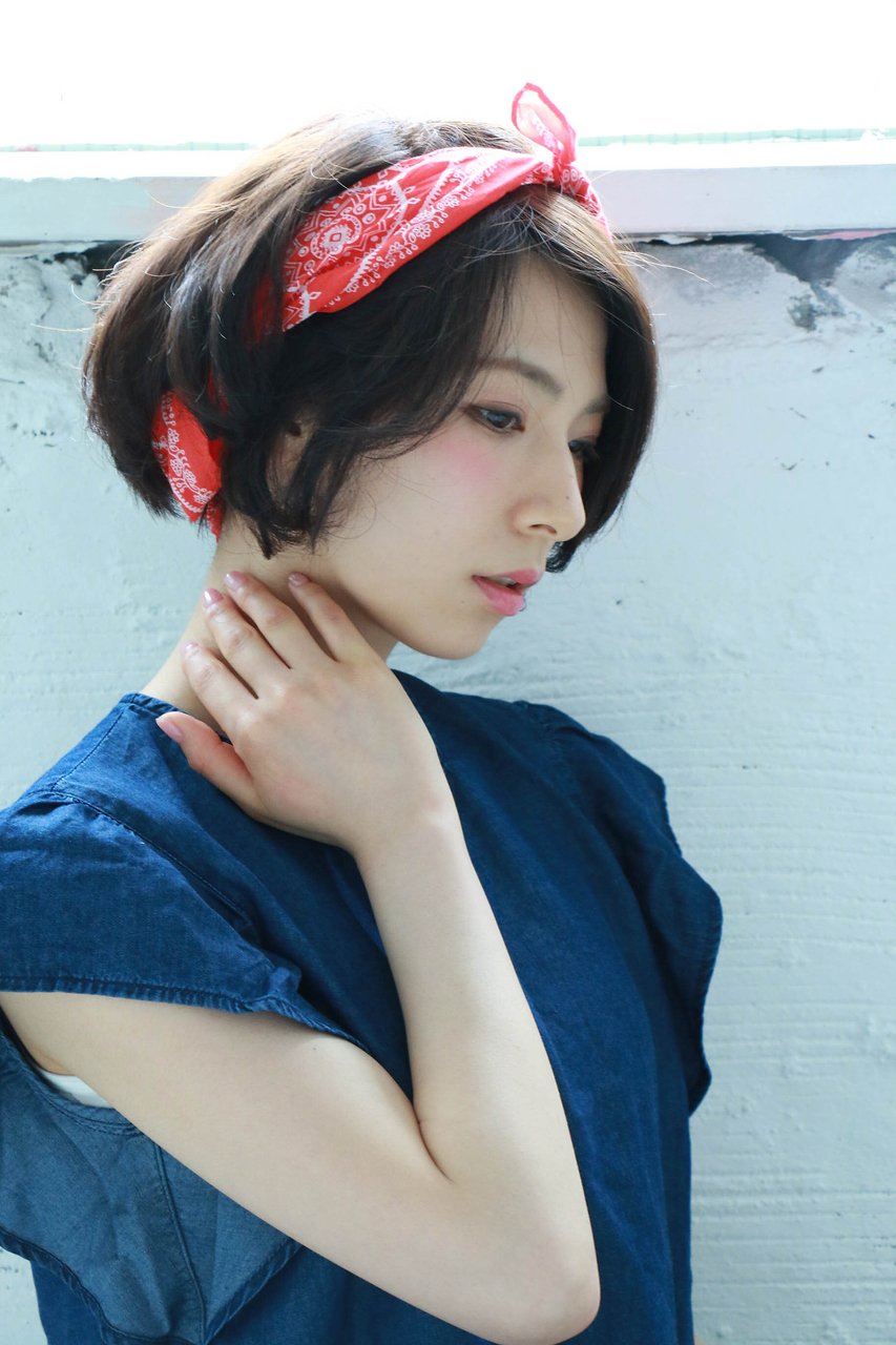 短い髪でも アレンジしたい ショートを活かして楽しめるおすすめのヘアアレンジ集 ホットペッパービューティーマガジン 短い髪でも アレンジしたい ショートを活かして楽しめるおすすめのヘアアレンジ集 ホットペッパービューティーマガジン