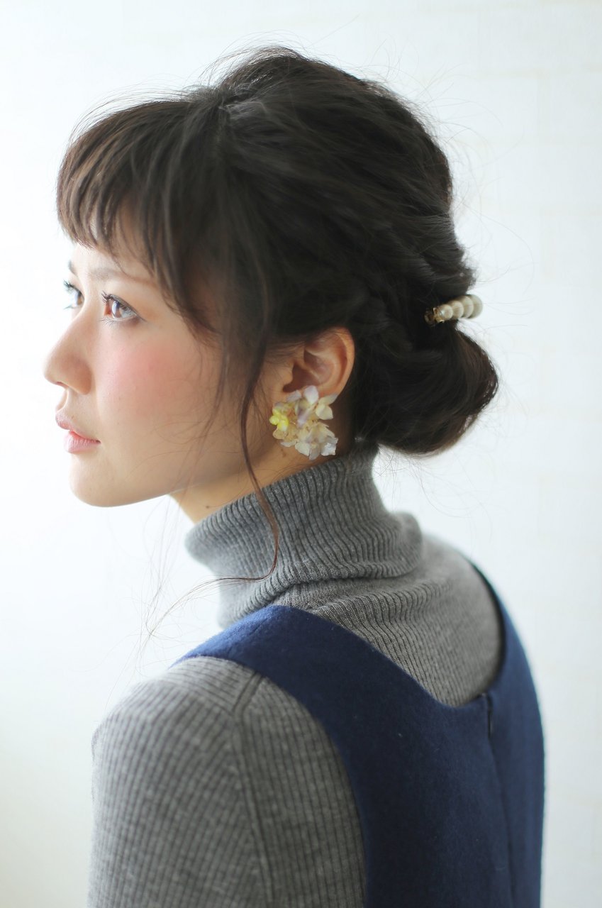Olさんにおすすめ シンプルなのにおしゃれな世代別 まとめ髪 特集 ホットペッパービューティーマガジン Olさんにおすすめ シンプルなのにおしゃれな世代別 まとめ髪 特集 ホットペッパービューティーマガジン