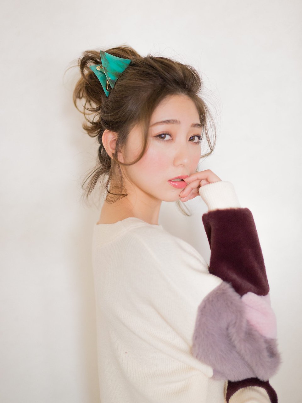 超簡単ヘアアレンジ テクニックいらずで可愛い髪型に 毎日できるお役立ちヘアアレンジ集 ホットペッパービューティーマガジン