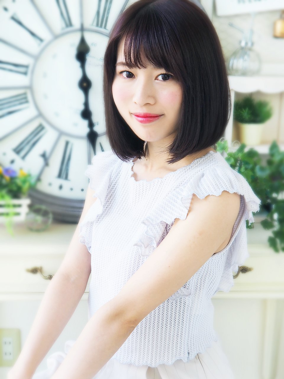 高校生のためのストレートボブ 黒髪で叶えるナチュラルなのに可愛いヘアスタイル集 ホットペッパービューティーマガジン 高校生のためのストレートボブ 黒髪で叶えるナチュラルなのに可愛いヘアスタイル集 ホットペッパービューティーマガジン