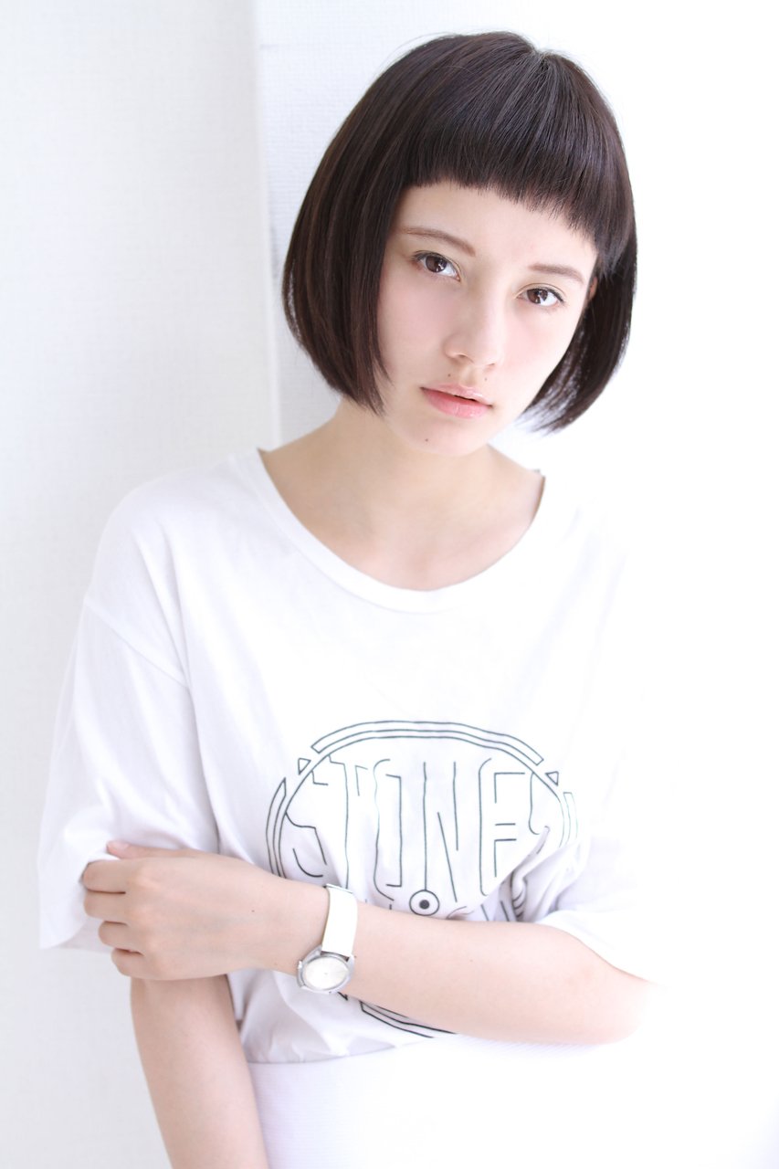高校生のためのストレートボブ 黒髪で叶えるナチュラルなのに可愛いヘアスタイル集 ホットペッパービューティーマガジン 高校生のためのストレートボブ 黒髪で叶えるナチュラルなのに可愛いヘアスタイル集 ホットペッパービューティーマガジン