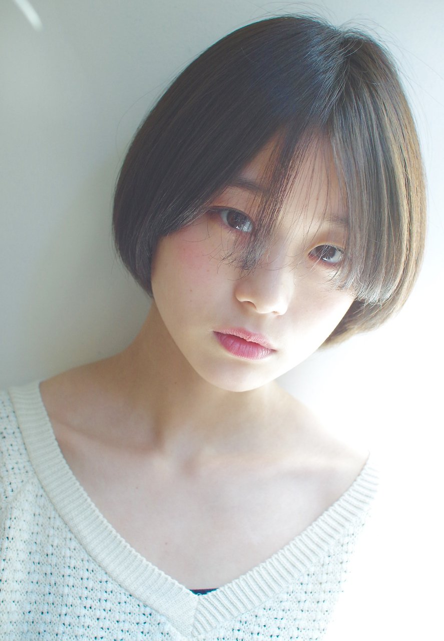 高校生のためのストレートボブ 黒髪で叶えるナチュラルなのに可愛いヘアスタイル集 ホットペッパービューティーマガジン
