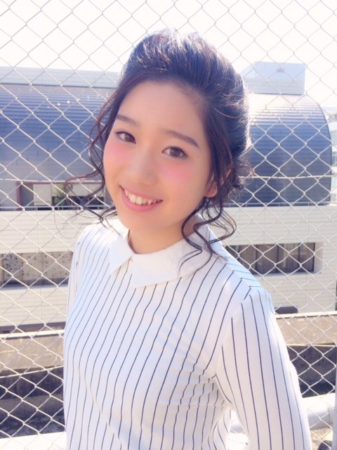 フィッシュボーン編みアップスタイル
