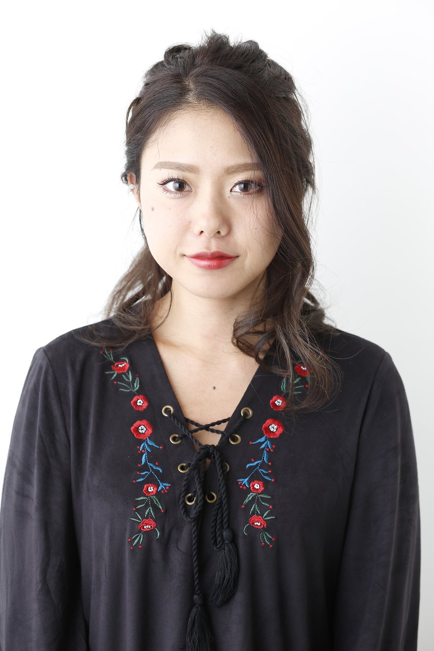 boms★大人可愛いハーフアップ