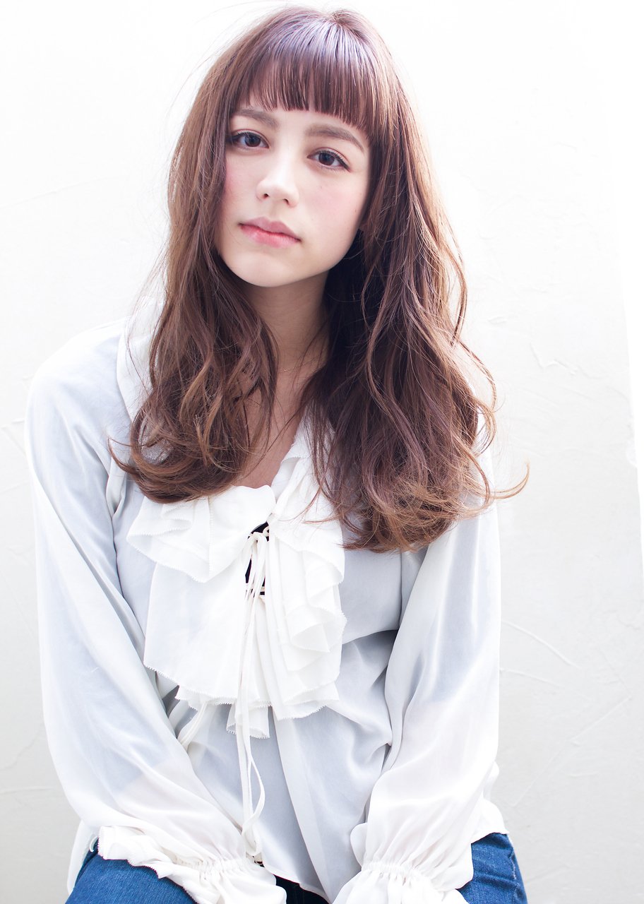 フリンジバングのゆるふわロング