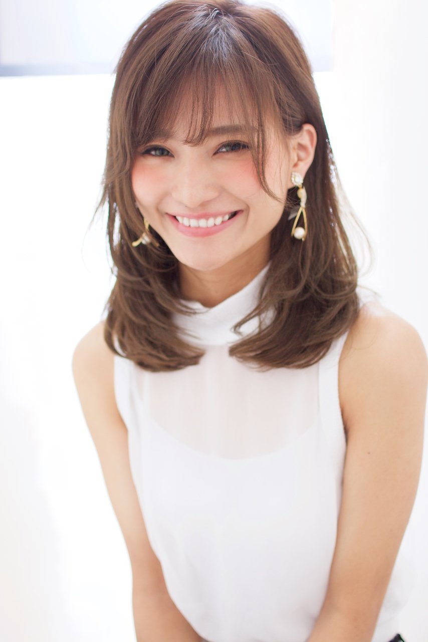大人内巻きレイヤーパーマ　顔まわり小顔カット