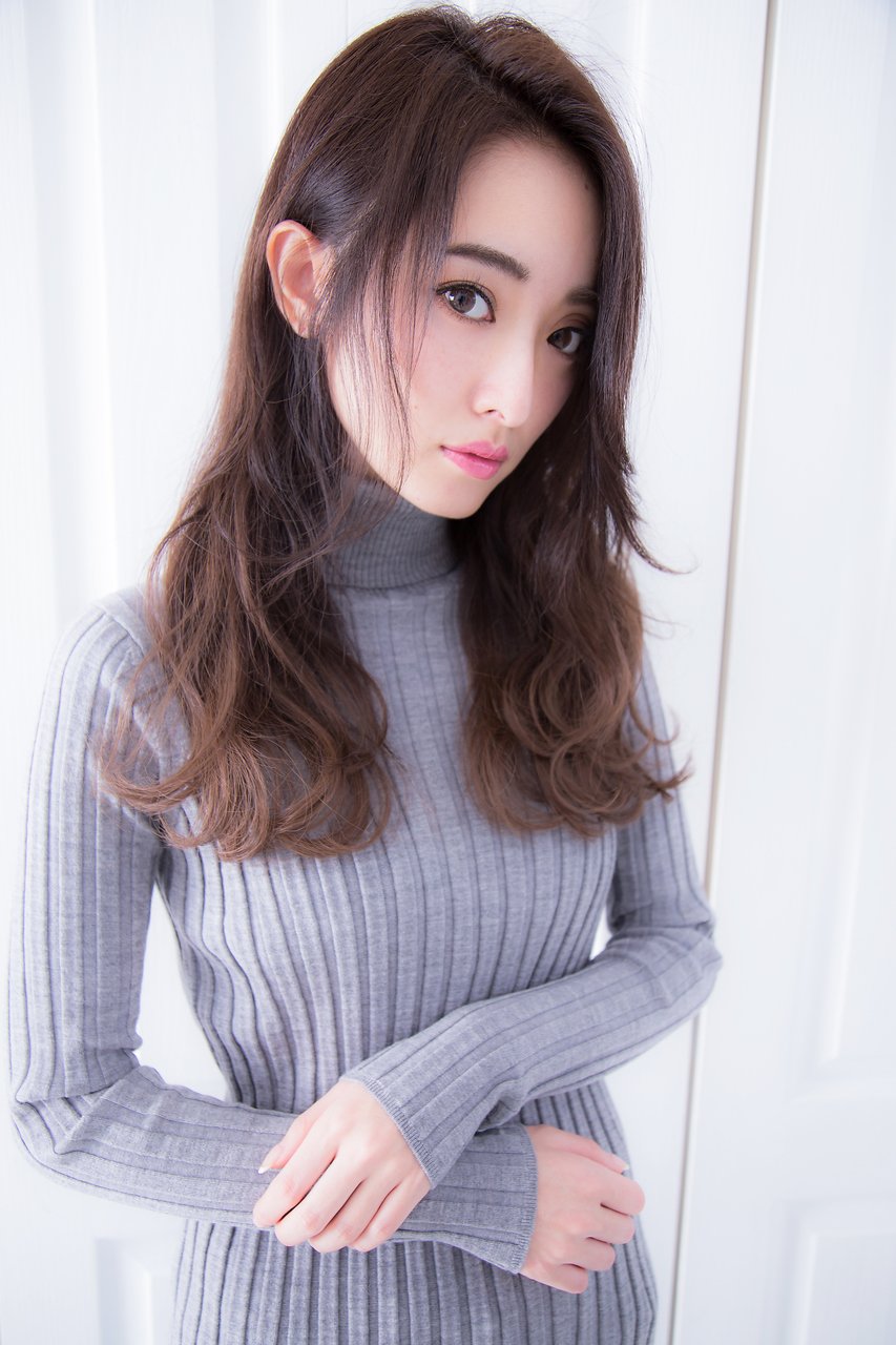 アンジュヘアー　耳かけ無造作ロング！